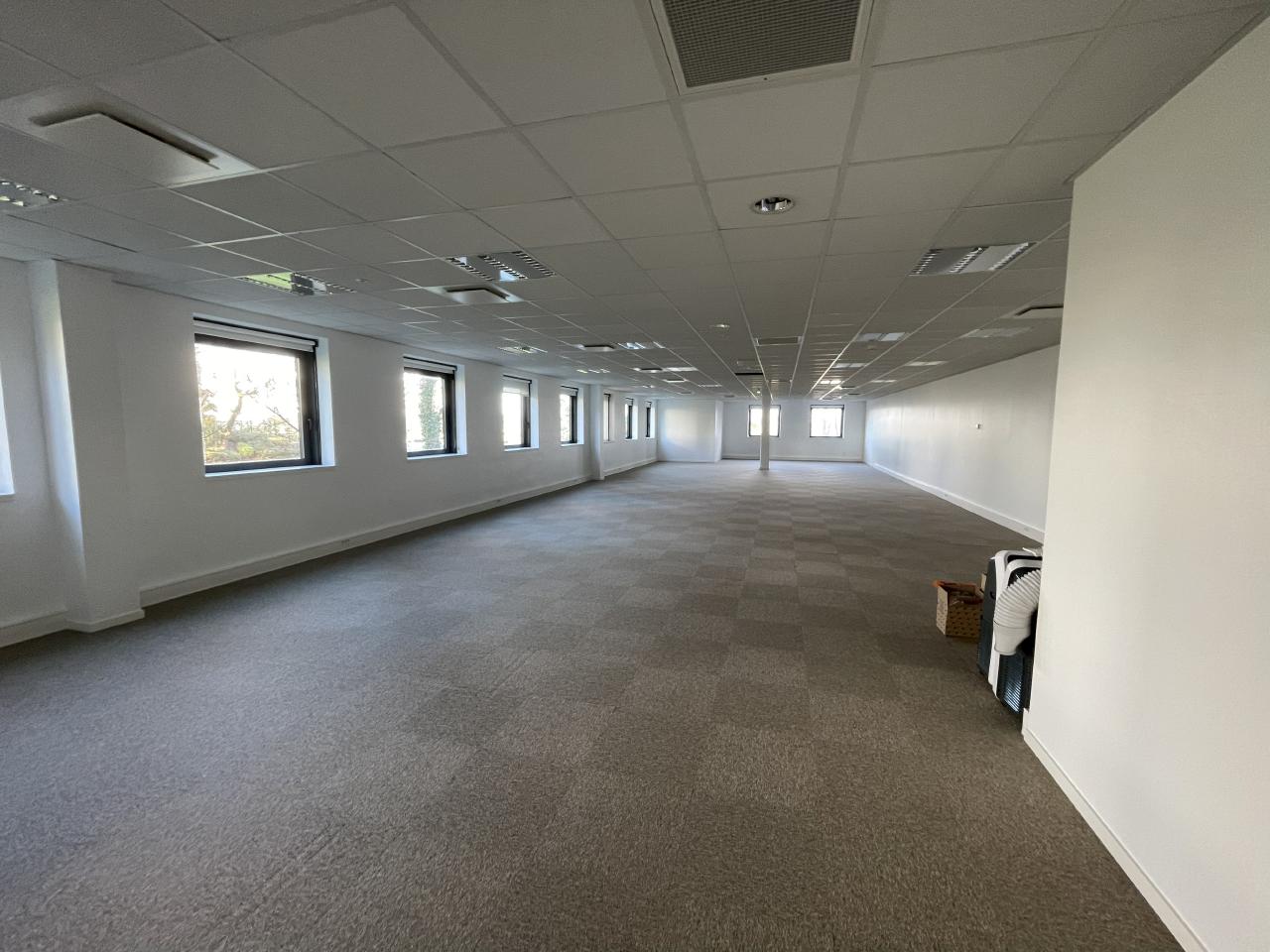 Bureau Saint-Herblain 212m² Location bureau Saint-Herblain Loire-Atlantique OLBUR2113249 0